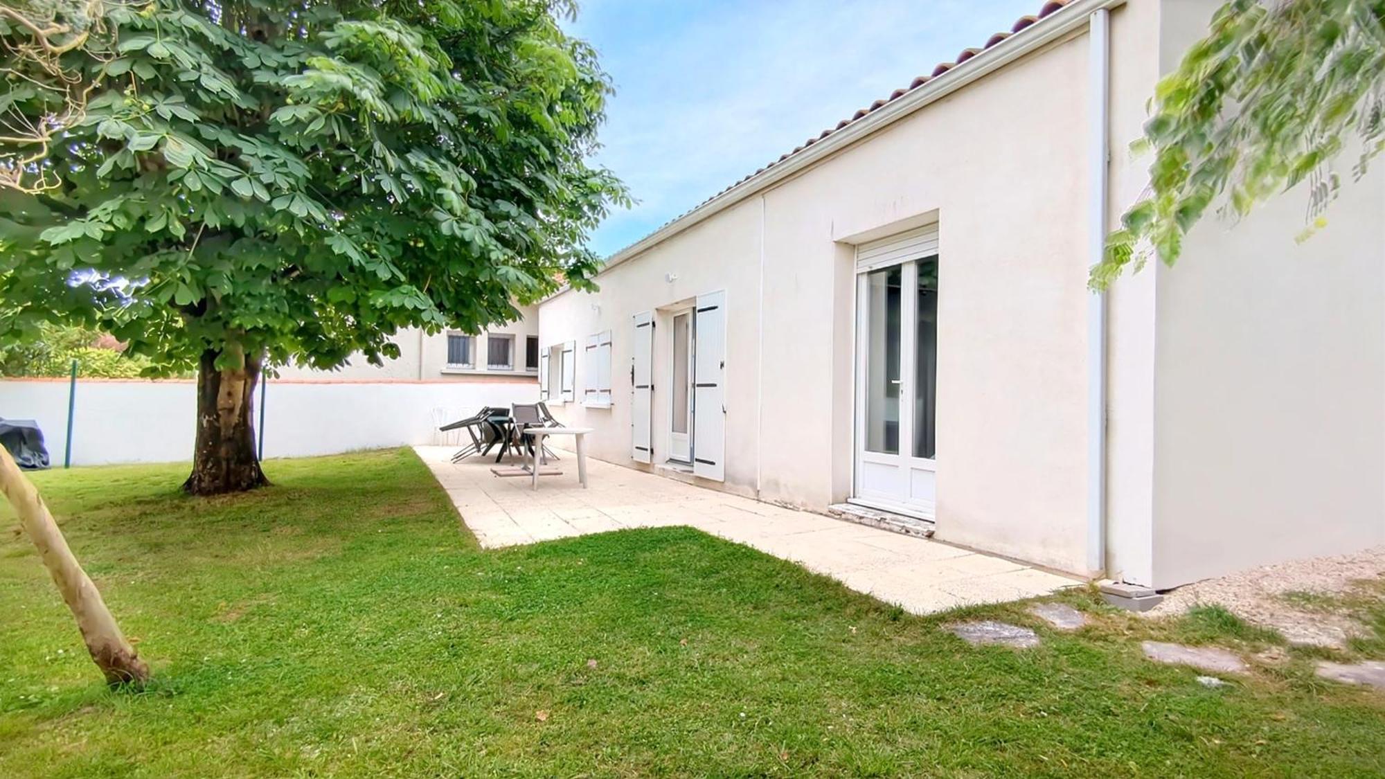 Sous Le Marronnier - Maison Pour 4 Avec Jardin Villa Royan Exterior photo